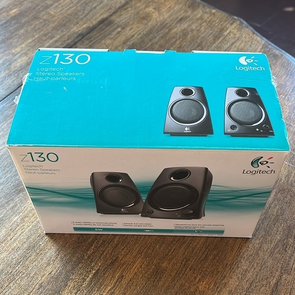 Logitech Z130 Compact 5w Stereo Speakers 3.5mm Jack Black NEW OPEN BOX - Picture 2 of 7